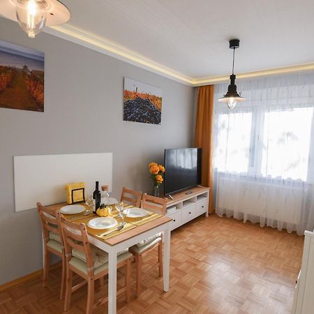Vitalis Apartman Eger Bagian luar foto