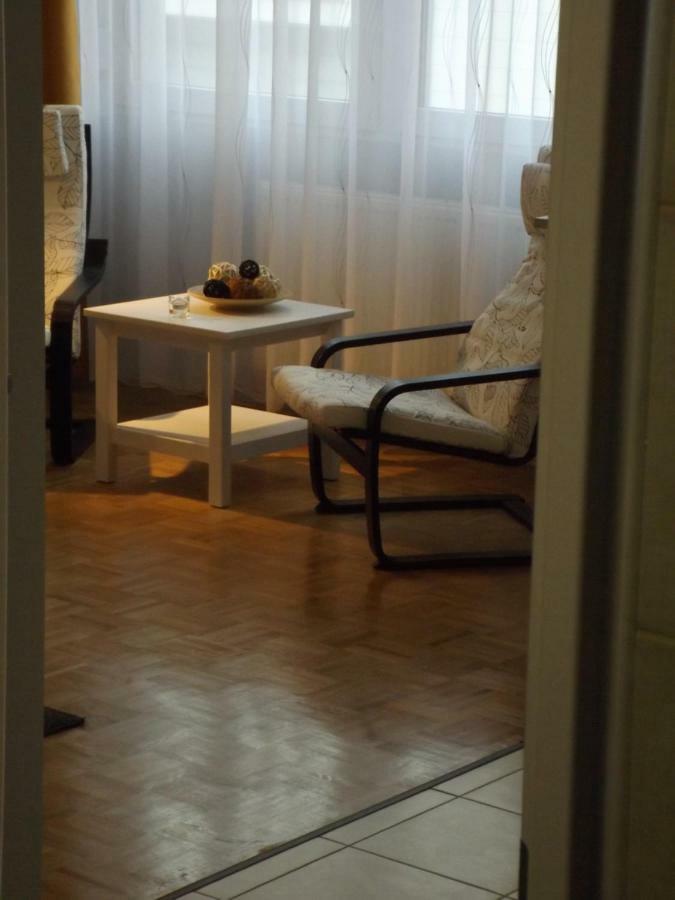 Vitalis Apartman Eger Bagian luar foto